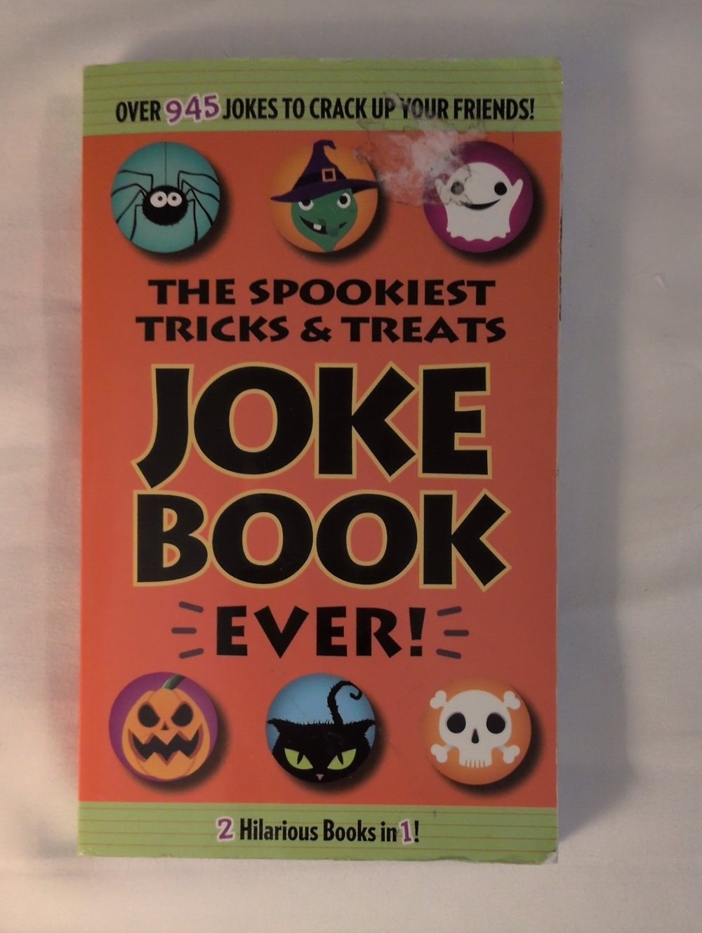 Halloween Spookiest Tricks & Treats Joke Book